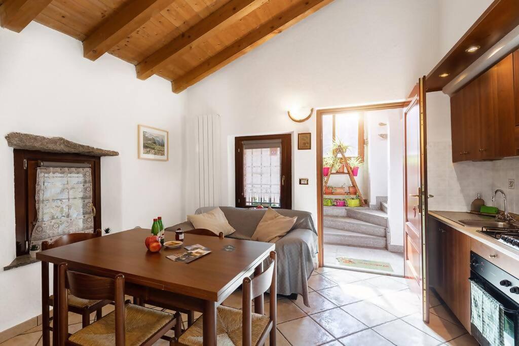 Dimora Gilles Aosta Valley Bard Habitación foto
