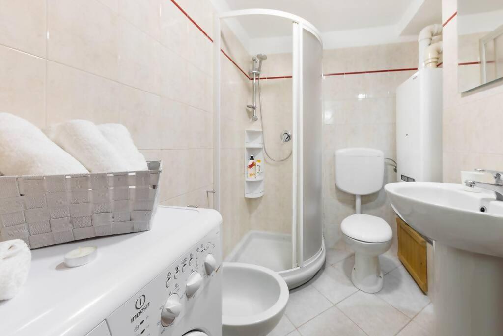 Dimora Gilles Aosta Valley Bard Habitación foto