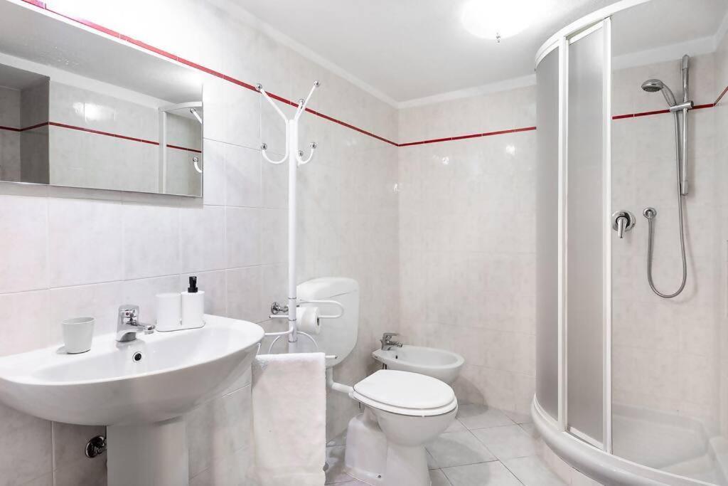 Dimora Gilles Aosta Valley Bard Habitación foto